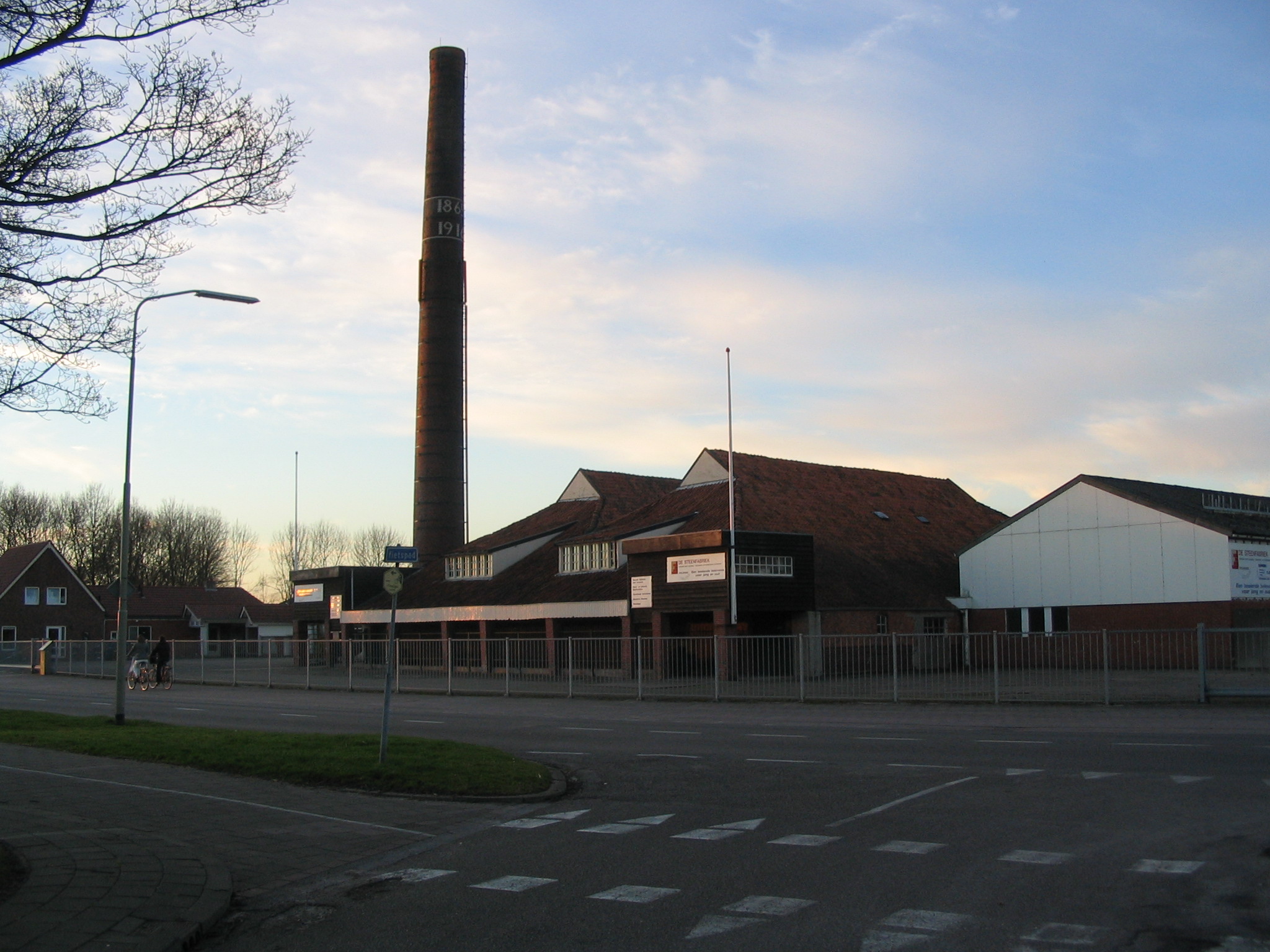 Steenfabriek Fivelmonde te Delfzijl. 